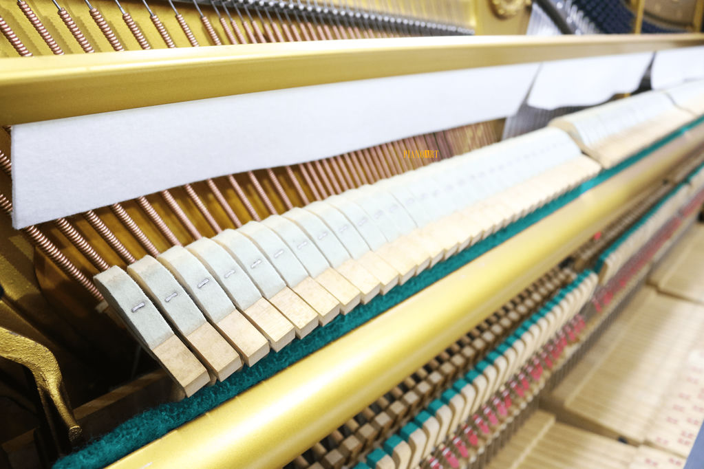 YAMAHA U2H No.1553029